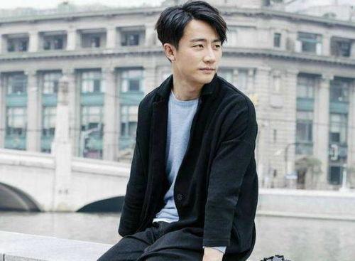 娱乐圈演员的家庭背景,娱乐圈演员背后的家庭故事