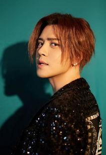 明星光环,揭秘明星背后的故事