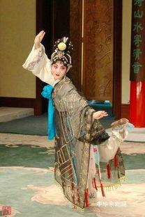 京剧演员丁晓君唱段,传承经典，演绎人生百态