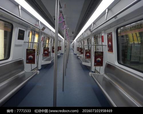 地铁的照片,穿梭都市的地下动脉